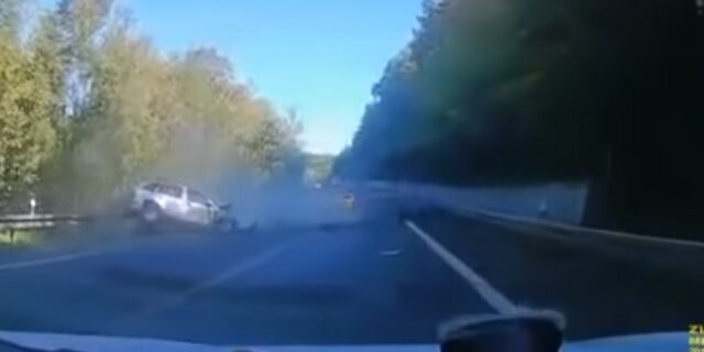 Απίστευτο τροχαίο δυστύχημα: Ένας νεκρός σε κόντρα ανάμεσα σε Ferrari, Porsche και Mercedes