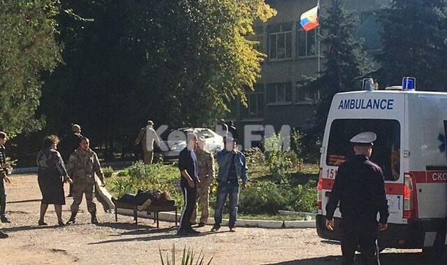 Μακελειό στην Κριμαία με “άρωμα” τρομοκρατίας: 10 νεκροί, τουλάχιστον 50 τραυματίες