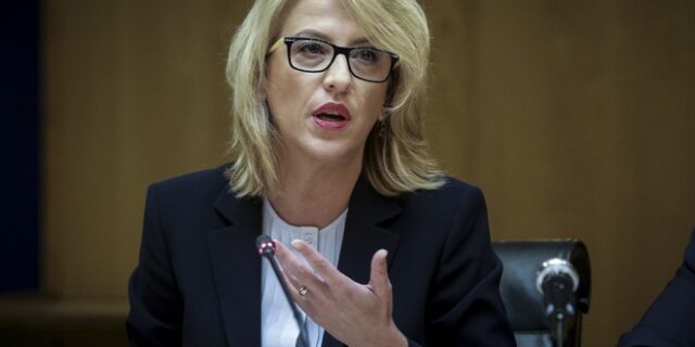 Νέα προθεσμία ζήτησε και πήρε η Δούρου