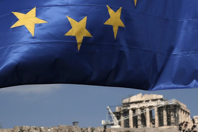 Handelsblatt: Φόβοι για νέα τραπεζική κρίση σε Ελλάδα και Ιταλία