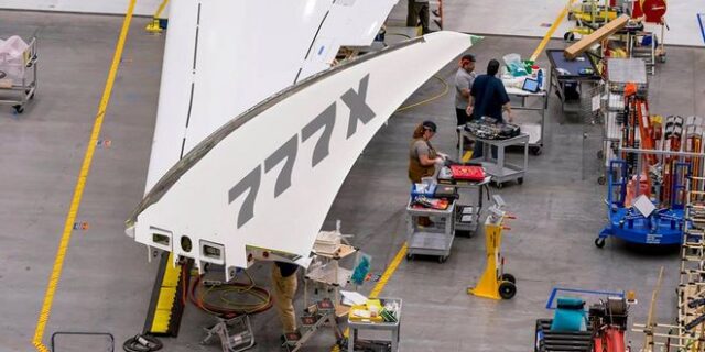 Πάρτε μια γεύση από το πρώτο επιβατηγό αεροσκάφος με αναδιπλούμενα φτερά