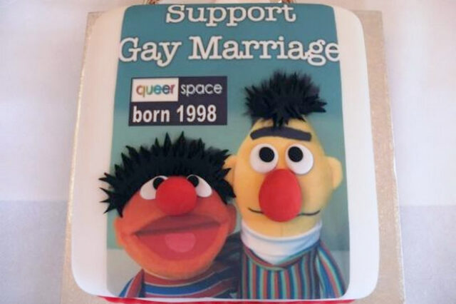 Υπόθεση “gay cake”: Μια τούρτα με τους ήρωες του “Σουσάμι Άνοιξε” δίχασε τη Β. Ιρλανδία