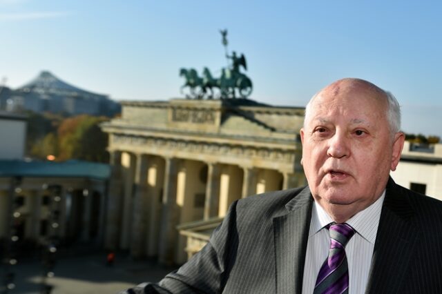 Γκορμπατσόφ: Απειλή κατά της ειρήνης η απόφαση των ΗΠΑ για τα πυρηνικά
