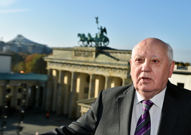 Γκορμπατσόφ: Απειλή κατά της ειρήνης η απόφαση των ΗΠΑ για τα πυρηνικά
