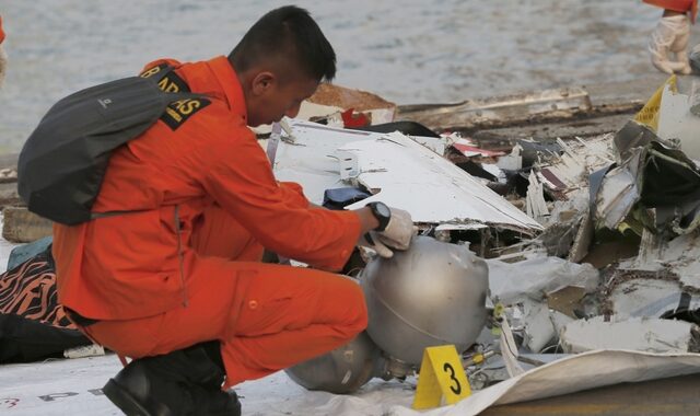 Ινδονησία: Ολοκαίνουργιο το αεροπλάνο που έπεσε στην Τζακάρτα