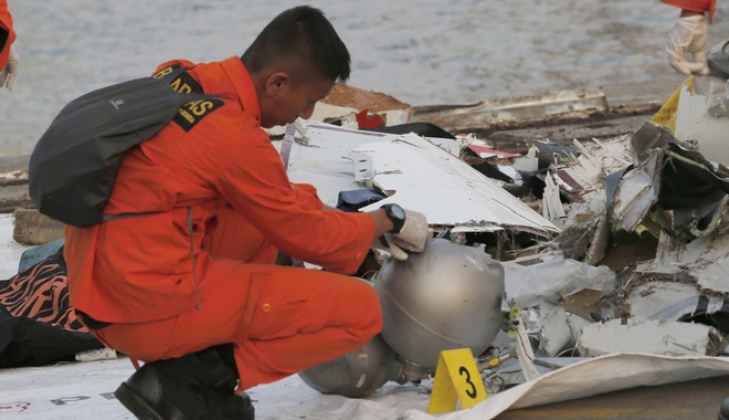 Ινδονησία: Ολοκαίνουργιο το αεροπλάνο που έπεσε στην Τζακάρτα