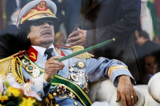 Σαν σήμερα σκοτώνεται ο Μουαμάρ Καντάφι