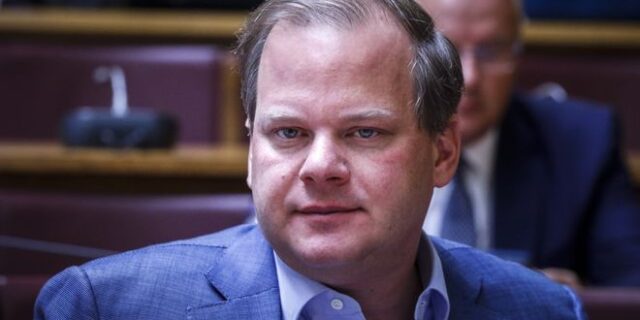 Καραμανλής: Η κυβέρνηση επιχείρησε να χαρίσει το Ελ.Βενιζέλος