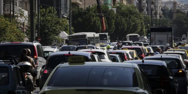 Κίνηση στους δρόμους: Μεγάλα προβλήματα στην ΕΟ Αθηνών-Λαμίας