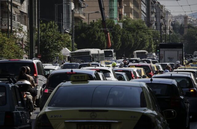 Κίνηση στην Αθήνα – Πού εντοπίζονται προβλήματα