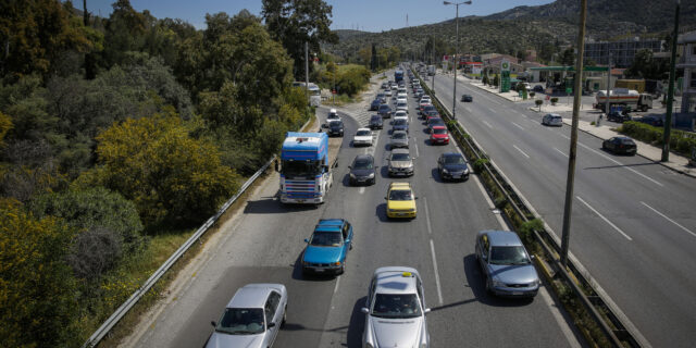 Κίνηση στους δρόμους: Χωρίς ιδιαίτερα προβλήματα η κυκλοφορία