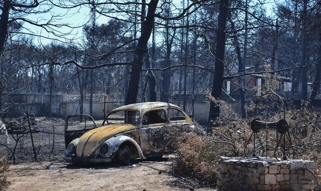 Φωτιά στο Μάτι: Στους 100 οι νεκροί – Πέθανε 73χρονος εγκαυματίας