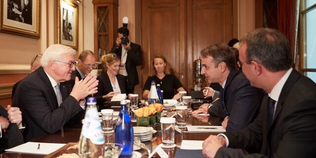 Μητσοτάκης σε Σταϊνμάγιερ: Να ανατραπεί η περικοπή των συντάξεων που ψήφισε ο ΣΥΡΙΖΑ