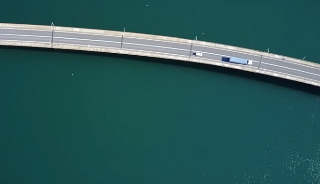 Νεράϊδα: Δείτε την ομορφότερη γέφυρα της Ελλάδας από ψηλά