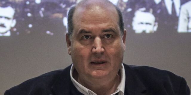 Ο Τσίπρας χρειάζεται περισσότερο τον Φίλη παρά τους καλφαγιάννηδες