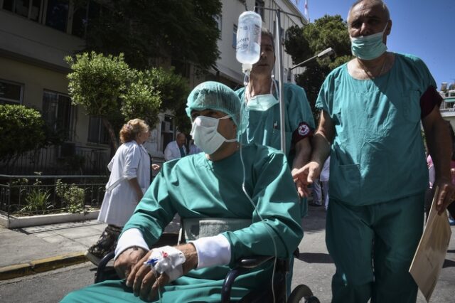 Πρόεδρος τραυματιοφορέων: Καθαρίστριες μεταφέρουν ασθενείς