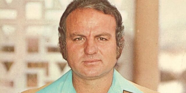 Πέθανε ο λαϊκός τραγουδιστής Μάνος Παπαδάκης