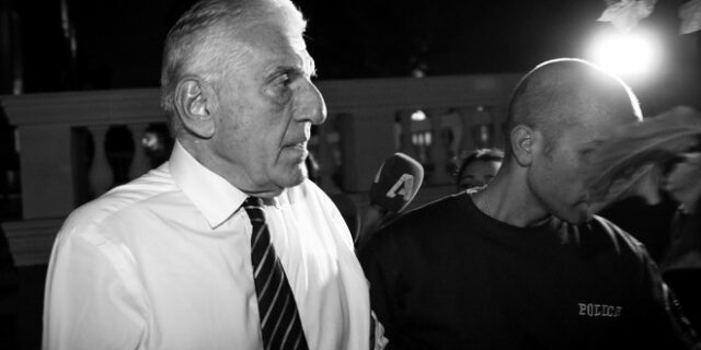 Στη φυλακή ο Παπαντωνίου: Ο Γιάννος, οι φρεγάτες και οι συμβουλές του Ναυάρχου που δεν άκουσε