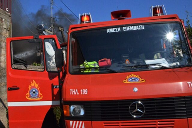 Σε εξέλιξη πυρκαγιά στην Λίμνη Καϊάφα στην Ηλεία