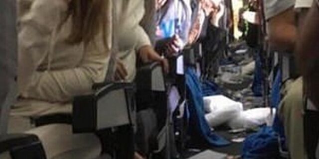 Τρόμος και αίμα σε πτήση: 15 τραυματίες από αναταράξεις