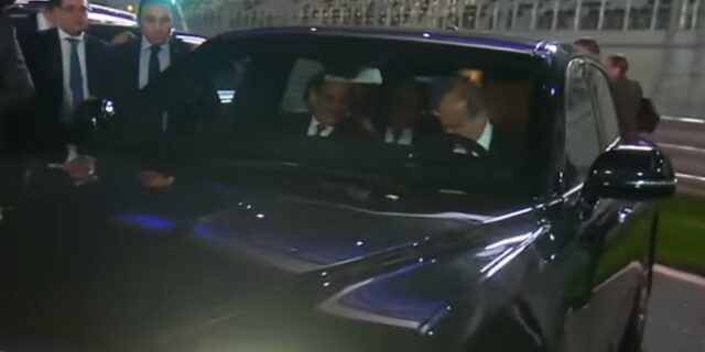 Ο Πούτιν κάνει κόντρες με την προεδρική λιμουζίνα σε πίστα της F1