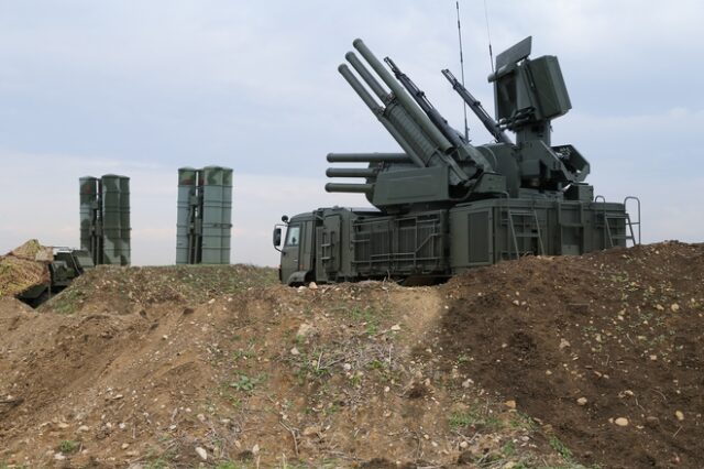 Τα “ζεστά πιροσκί” των S-400, η ρωσική Armata και τα νεύρα των ΗΠΑ