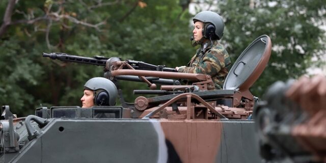 28η Οκτωβρίου: Πέφτει Κυριακή. Τι θα γίνει με την αργία;