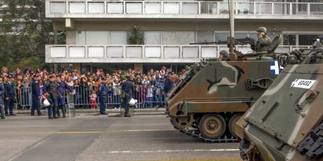28η Οκτωβρίου: Σε εξέλιξη η μεγάλη στρατιωτική παρέλαση στη Θεσσαλονίκη