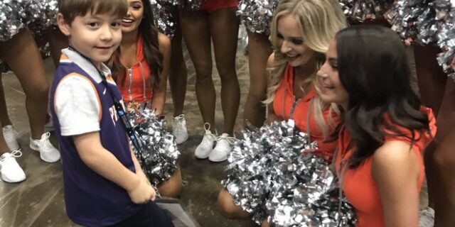 Ο 6χρονος που σνόμπαραν όλοι έκανε το πάρτι της ζωής του: Γενέθλια στο NBA με μαζορέτες