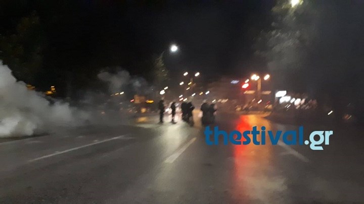Θεσσαλονίκη: Ένταση και επεισόδια στην πορεία για τον Κατσίφα