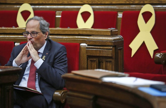 “Ανάβει” και πάλι το Καταλανικό: Επιστολή του Τόρα στον Σάντσεθ για άμεση συνάντηση
