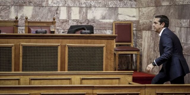 Το παιχνίδι της αναθεώρησης του Συντάγματος: Νοέμβριος συναινέσεων και συγκρούσεων