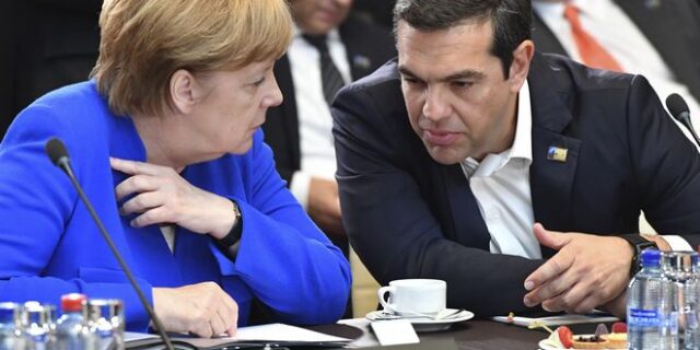 Spiegel: Η Ελλάδα διεκδικεί 280 δισ. από την Γερμανία