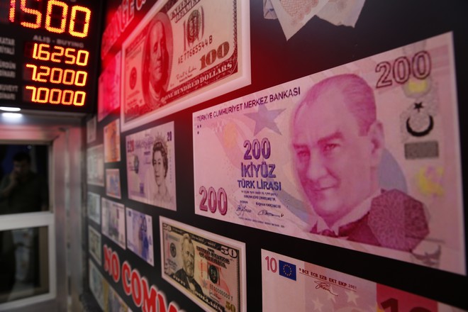Κυρώσεις στην Τουρκία: Πόσο ευάλωτη είναι η τουρκική οικονομία;