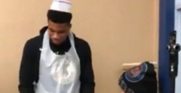 Γ. Αντετοκούνμπο: Μετά το ξέσπασμα πρόσφερε φαγητό σε άπορους