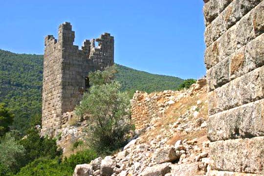 Εγκαινιάστηκε η αναστήλωση του νοτιοανατολικού πύργου του αρχαίου φρουρίου των Αιγοσθένων