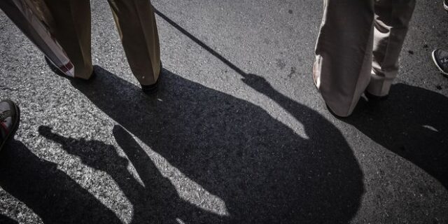 ΕΦΚΑ: Πώς να διεκδικήσετε τα αναδρομικά των συντάξεων