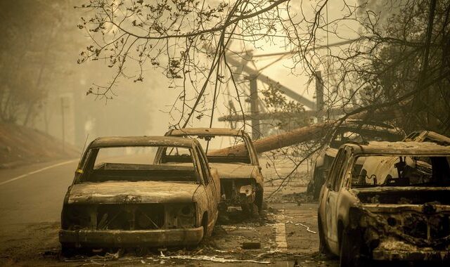 Φωτιά στην Καλιφόρνια: Στους 25 οι νεκροί – 250.000 εγκατέλειψαν τα σπίτια τους
