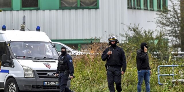 Συναγερμός στη Δουνκέρκη: Γυναίκα απειλεί να ανατινάξει με βόμβα νοσοκομείο