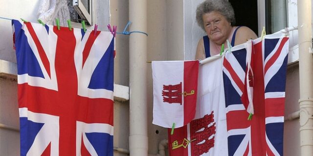 Brexit: Η Ισπανία απειλεί να καταψηφίσει τη συμφωνία λόγω Γιβραλτάρ