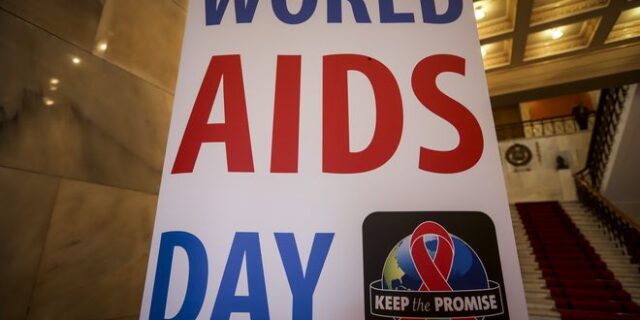 Παγκόσμια Ημέρα κατά του AIDS: 35 εκατ. θάνατοι τα τελευταία 30 χρόνια