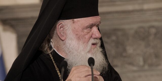 Ένταση στην Ιερά Σύνοδο: Αποχώρησε ο Μεσσηνίας – “Ακούστε τον λαό” λέει ο Ιερώνυμος