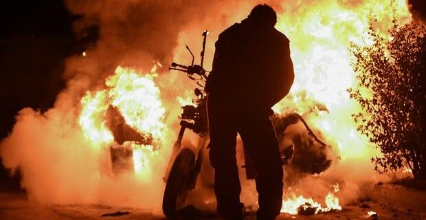 Μπουντούτσνοστ: Συνελήφθησαν 37 οπλισμένοι Μαυροβούνιοι χούλιγκανς