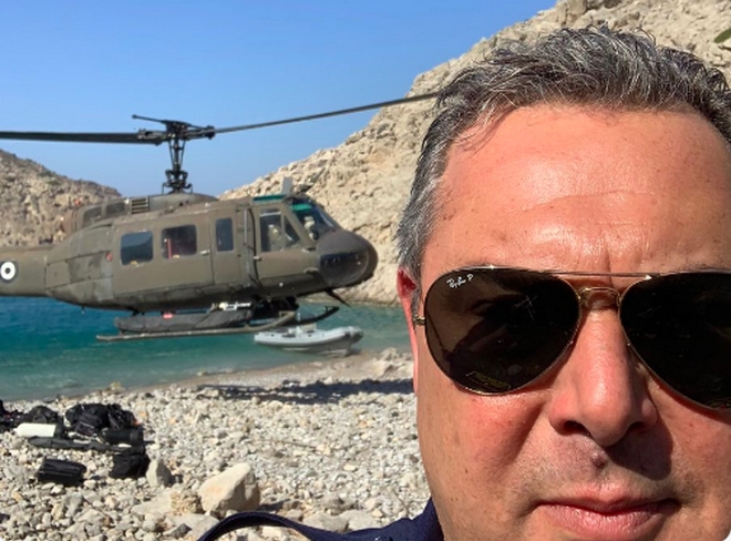 Ο Καμμένος πήγε βόλτα με ελικόπτερο του στρατού – “Ντροπή” λέει η ΝΔ