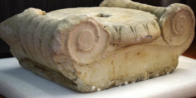 Συνελήφθη αρχαιοκάπηλος στο Μοναστηράκι με Ιωνικό κιονόκρανο από την Ακρόπολη