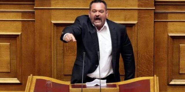 Κανονικά τα μαθήματα σε ιδιωτικά σχολεία σήμερα και η Χρυσή Αυγή χειροκρoτά