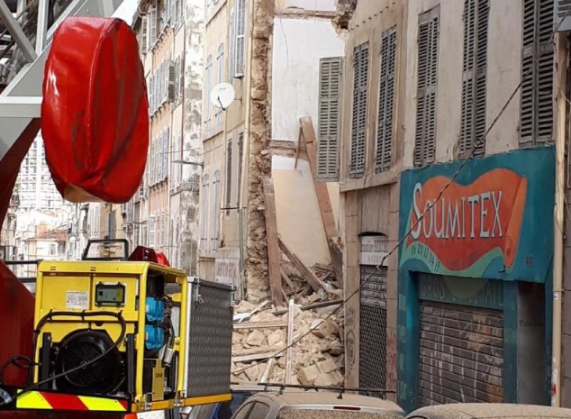 Κατέρρευσε κτίριο στην Μασσαλία