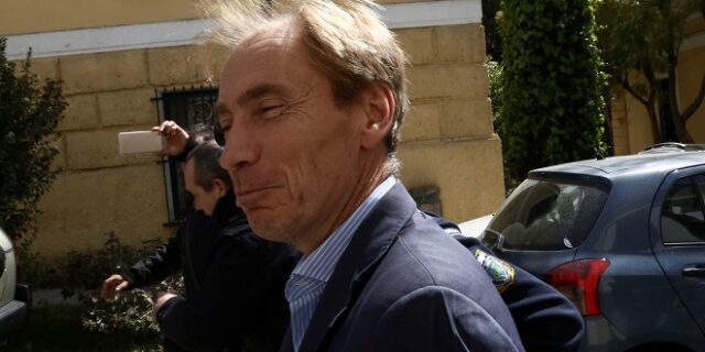 Υπόθεση Siemens: Πιθανόν σε κρησφύγετο εντός της χώρας ο Όσβαλντ