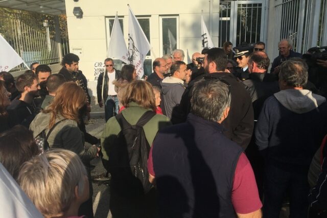 “Βγάλτε έξω την καθαρίστρια”: Το συνδικάτο ΟΤΑ έξω από το υπουργείο Δικαιοσύνης