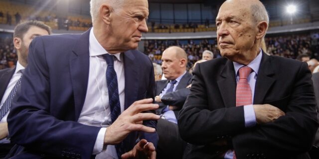 Το τηλεφώνημα Γιώργου Παπανδρέου σε Σημίτη: “Επανάληψη του βρώμικου ’89”